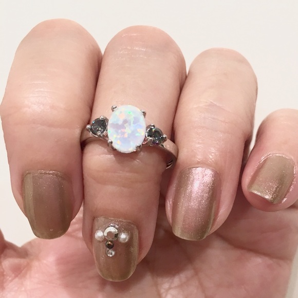 Jewelry - 🆕 White Fire Opal & Rainbow Topaz Ring Size 7
